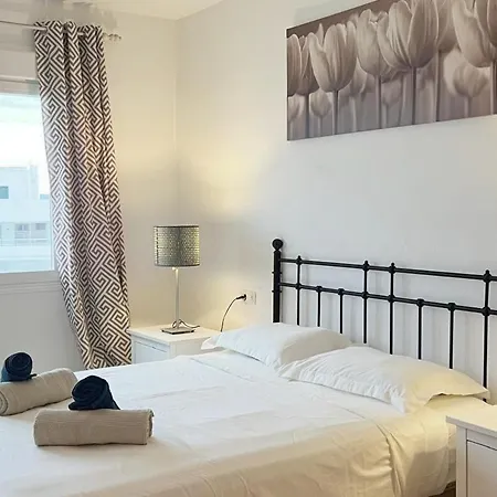 Cozy Retreat In Port * Estepona