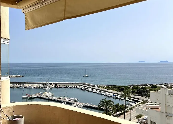 Διαμέρισμα Cozy Retreat In Port Εστεπόνα