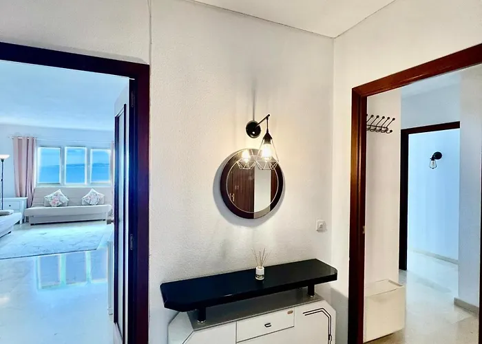 Cozy Retreat In Port Διαμέρισμα *