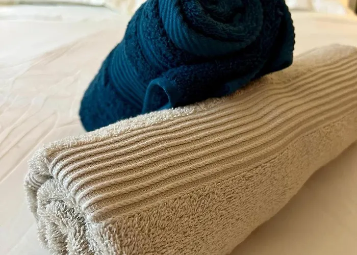 Cozy Retreat In Port Εστεπόνα